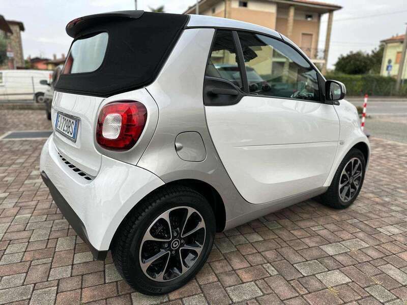 Usata Smart ForTwo Cabrio Passion 71 CV (52 kW) 2017 Bianco Cabrio