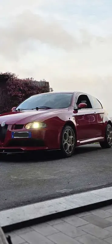Usata Alfa Romeo 147 GTA 252 CV (185 kW) 2004 Utilitaria