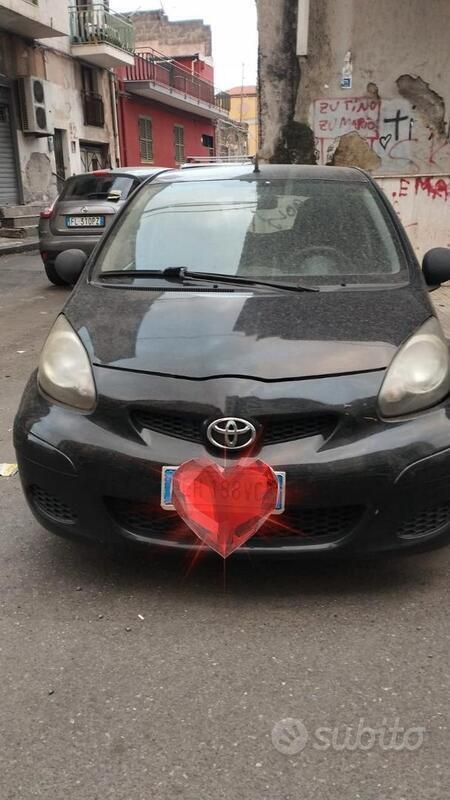 Usata Toyota Aygo 2011 Nero Utilitaria