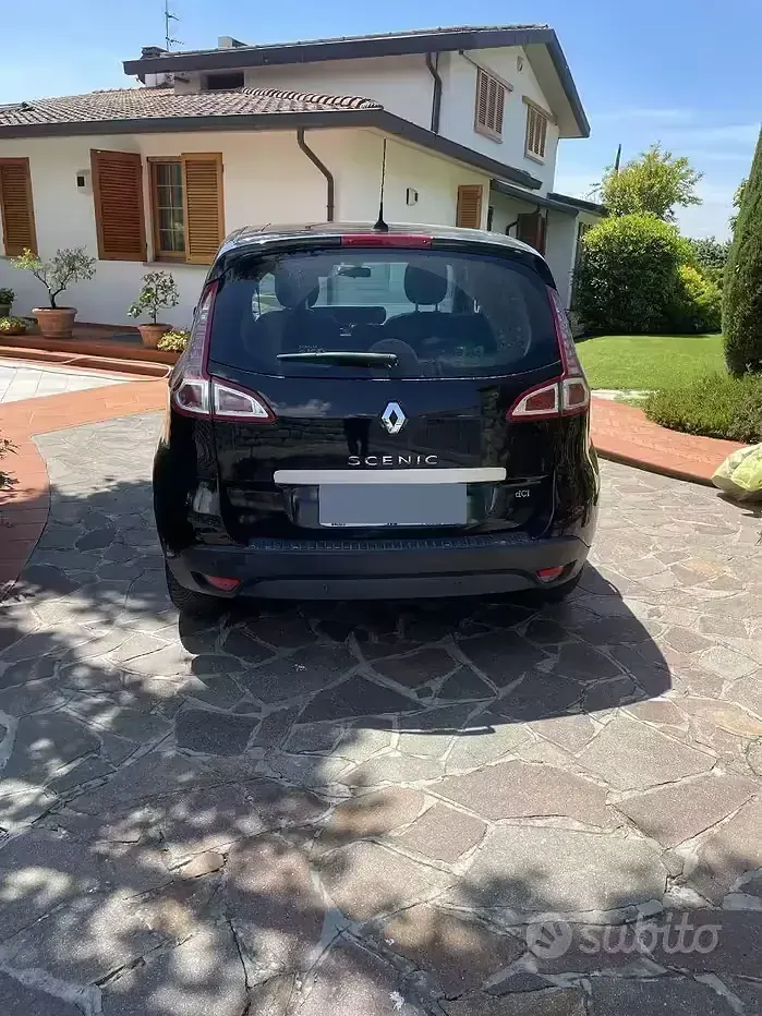 Usata Renault Scenic E-Tech 110 CV (80 kW) 2011 Nero Monovolume