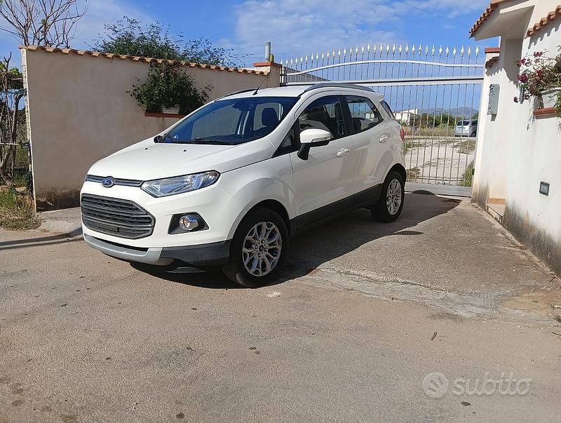 Usata Ford Ecosport 2016 Bianco SUV