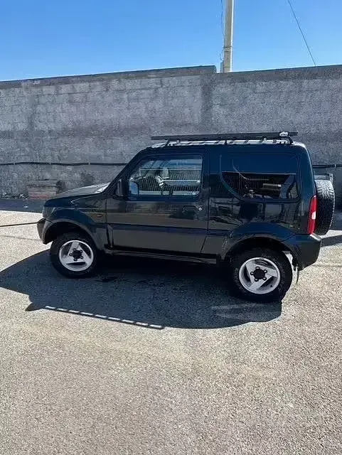 Usata Suzuki Jimny 80 CV (58 kW) 2005 Nero SUV