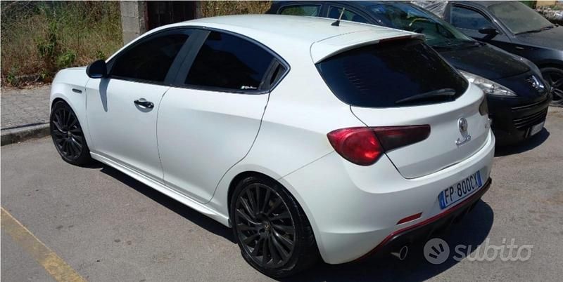 Usata 2018 Alfa Romeo Giulietta Due volumi | 6999 € (Ottimo prezzo) - Immagine 1/4