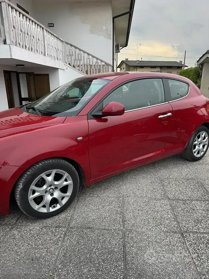 Usata Alfa Romeo MiTo 90 CV (66 kW) 2009 Rosso Utilitaria