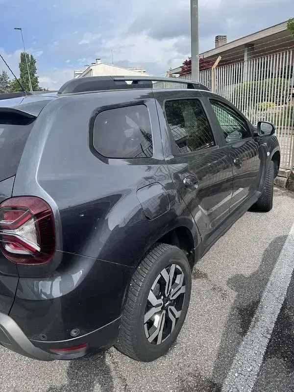 Usata Dacia Duster Journey 101 CV (74 kW) 2023 SUV