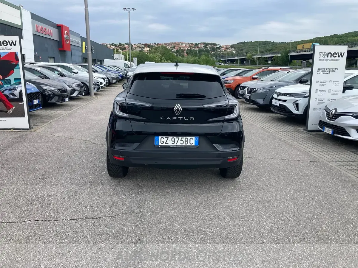 Usata Renault Captur Techno 91 CV (66 kW) 2025 Nero SUV