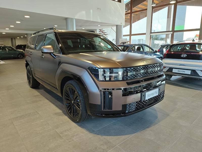 Marrone Nuova 2025 Hyundai Santa Fe SUV | 41.900 € (Super prezzo) - Immagine 1/4