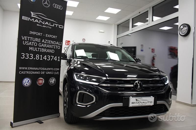 Usata VW T-Roc 116 CV (85 kW) 2023 Nero SUV