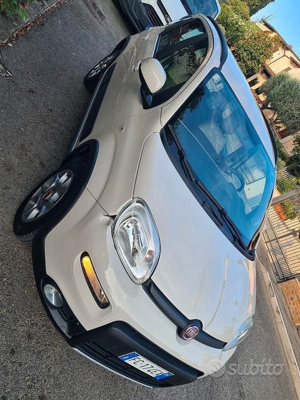 Usata Fiat Panda 4x4 Trekking 95 CV (69 kW) 2016 Bianco Utilitaria