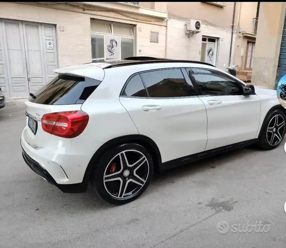 Usata Mercedes GLA200 AMG 136 CV (100 kW) 2015 SUV
