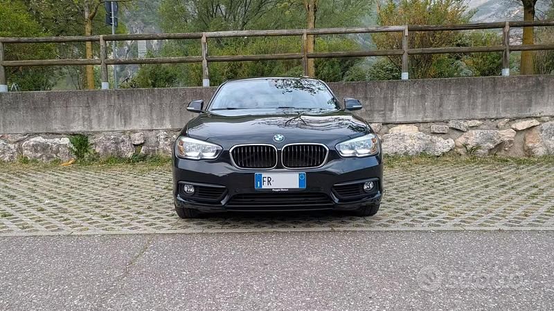Usata BMW 120 Advantage 190 CV (139 kW) 2018 Nero Utilitaria