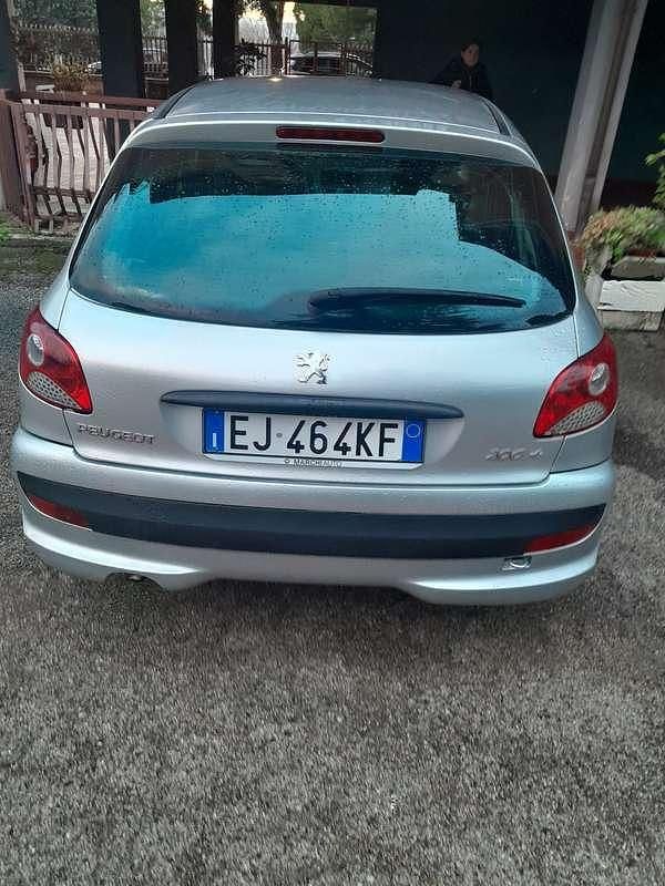 Usata Peugeot 206 60 CV (44 kW) 2011 Grigio Berlina