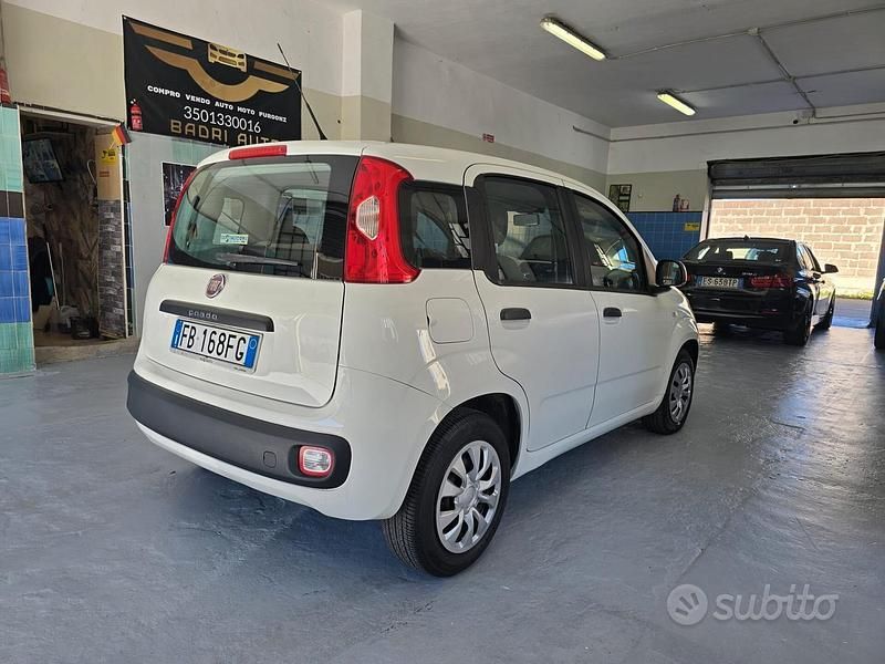 Usata Fiat Panda Lounge 95 CV (69 kW) 2015 Bianco Utilitaria