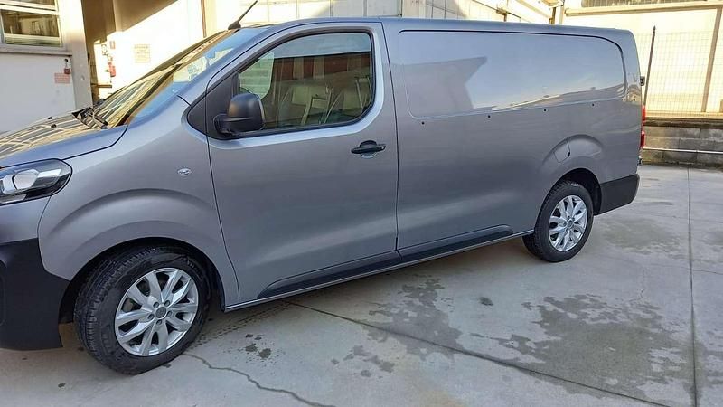Usata Opel Vivaro 177 CV (130 kW) 2020 Grigio Monovolume