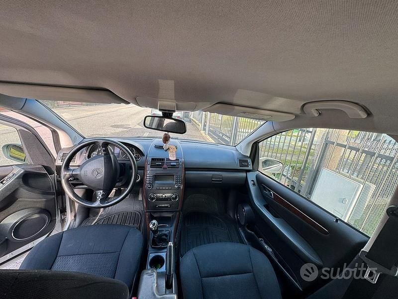 Usata Mercedes A180 2008 Grigio Berlina
