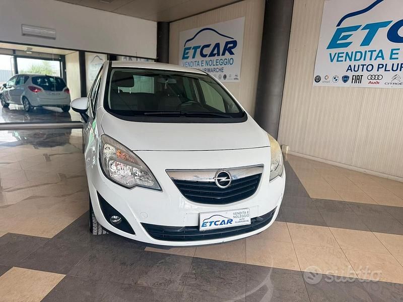 Usata Opel Meriva 95 CV (69 kW) 2013 Bianco Monovolume