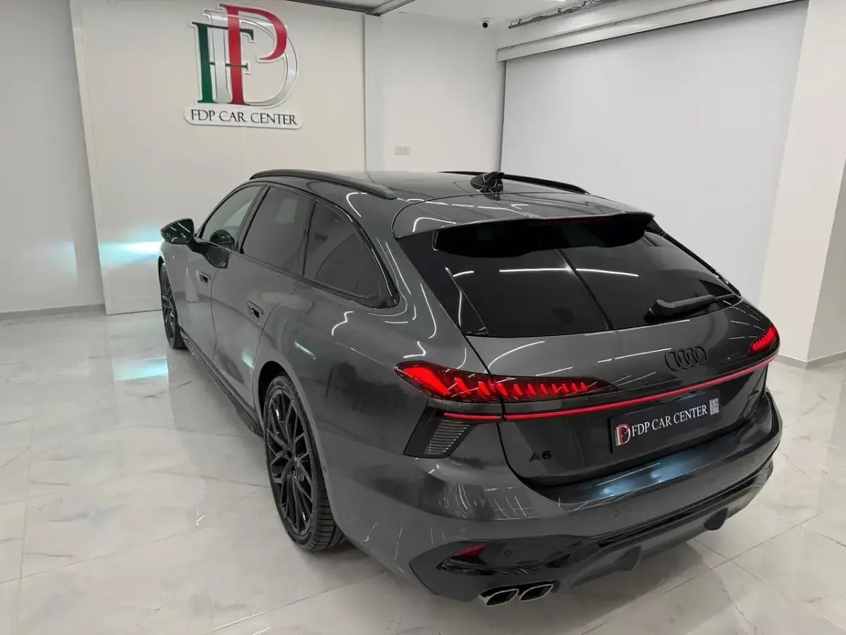 Nuova Audi A6 S-Line 299 CV (219 kW) 2026 Grigio Station wagon