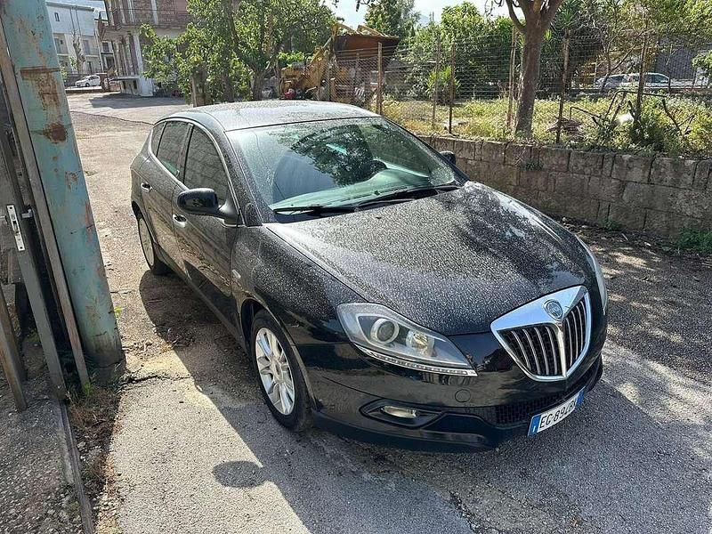 Usata Lancia Delta 150 CV (110 kW) 2011 Nero Utilitaria