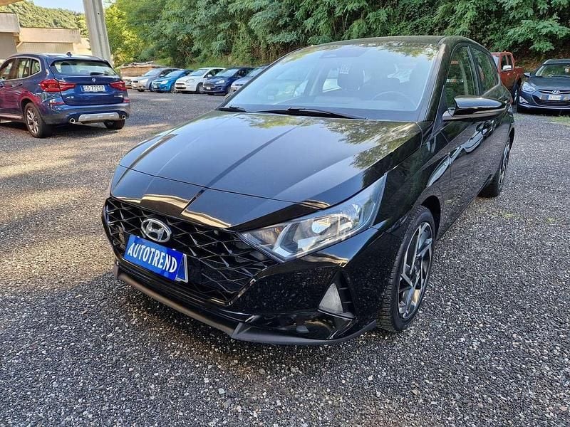 Nero Usata 2021 Hyundai i20 Due volumi | 15.900 € (Molto cara) - Immagine 1/4