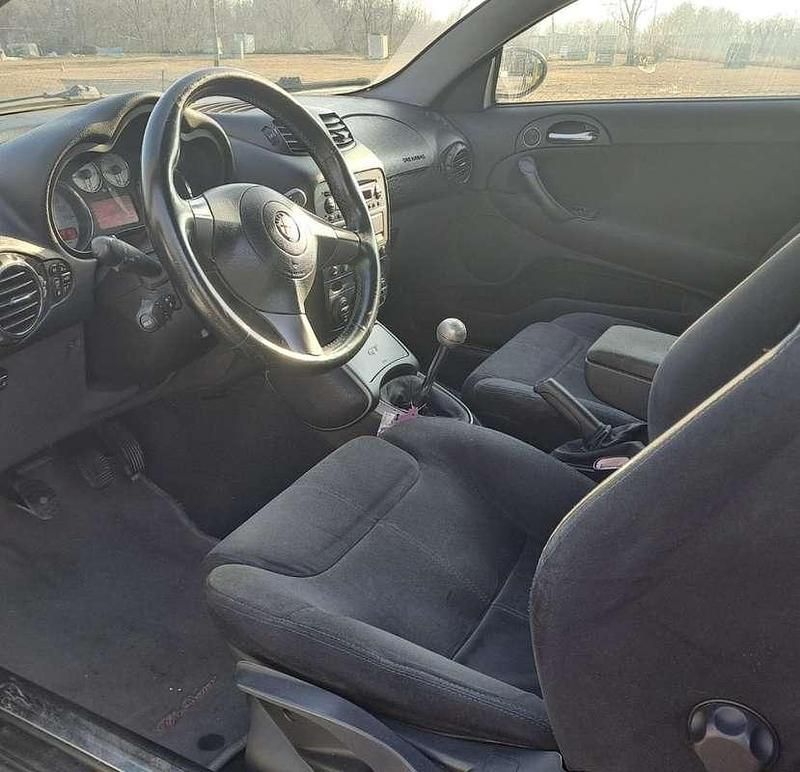 Usata Alfa Romeo GT Distinctive 140 CV (102 kW) 2008 Coupé