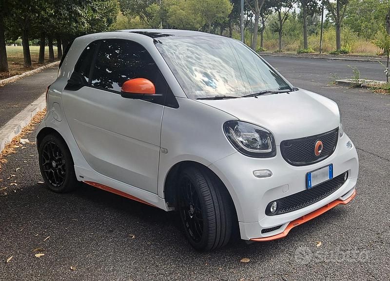 Usata Smart ForFour Brabus 90 CV (66 kW) 2018 Bianco Utilitaria
