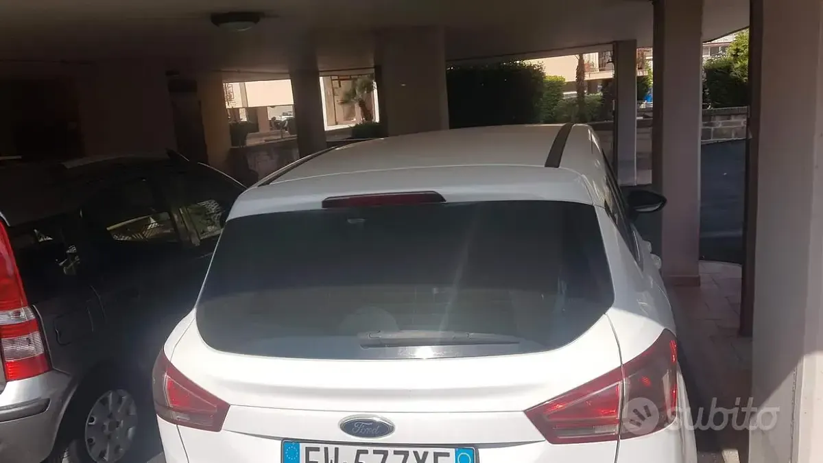 Usata Ford B-MAX Titanium 75 CV (55 kW) 2014 Bianco Monovolume