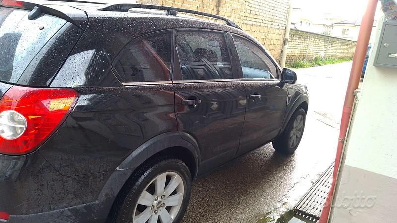 Usata Chevrolet Captiva Sport 150 CV (110 kW) 2007 Nero SUV