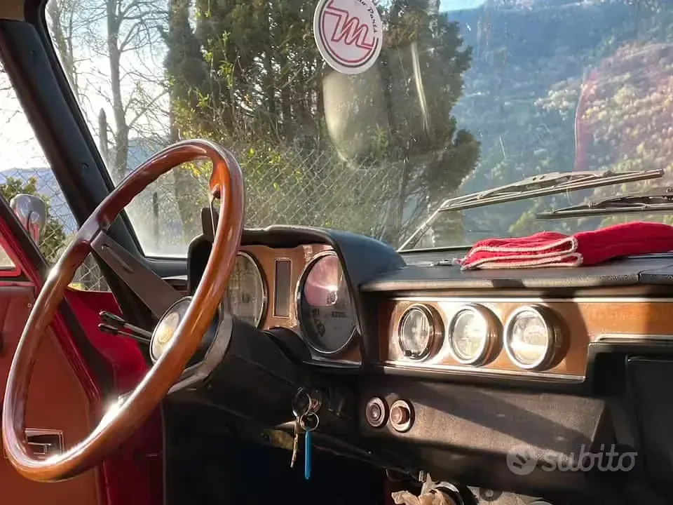 Usata Alfa Romeo 2000 1970 Rosso Berlina