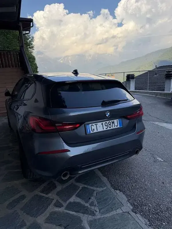 Usata BMW 120 M Sport 190 CV (139 kW) 2020 Grigio Utilitaria