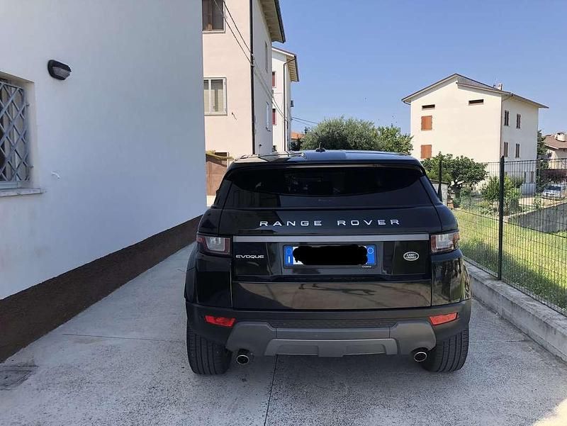 Usata Land Rover Range Rover evoque SE 150 CV (110 kW) 2016 Nero SUV