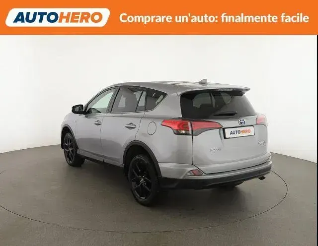 Usata Toyota RAV4 Hybrid 154 CV (113 kW) 2017 Grigio SUV