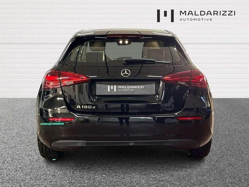 Usata Mercedes A180 Advanced 116 CV (85 kW) 2025 Nero Berlina
