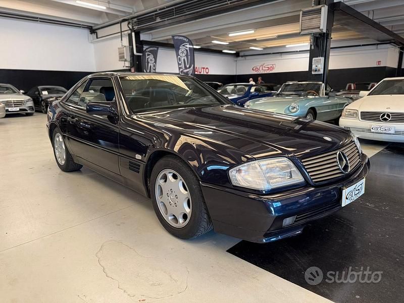 Usata Mercedes SL280 231 CV (169 kW) 1994 Blu Cabrio
