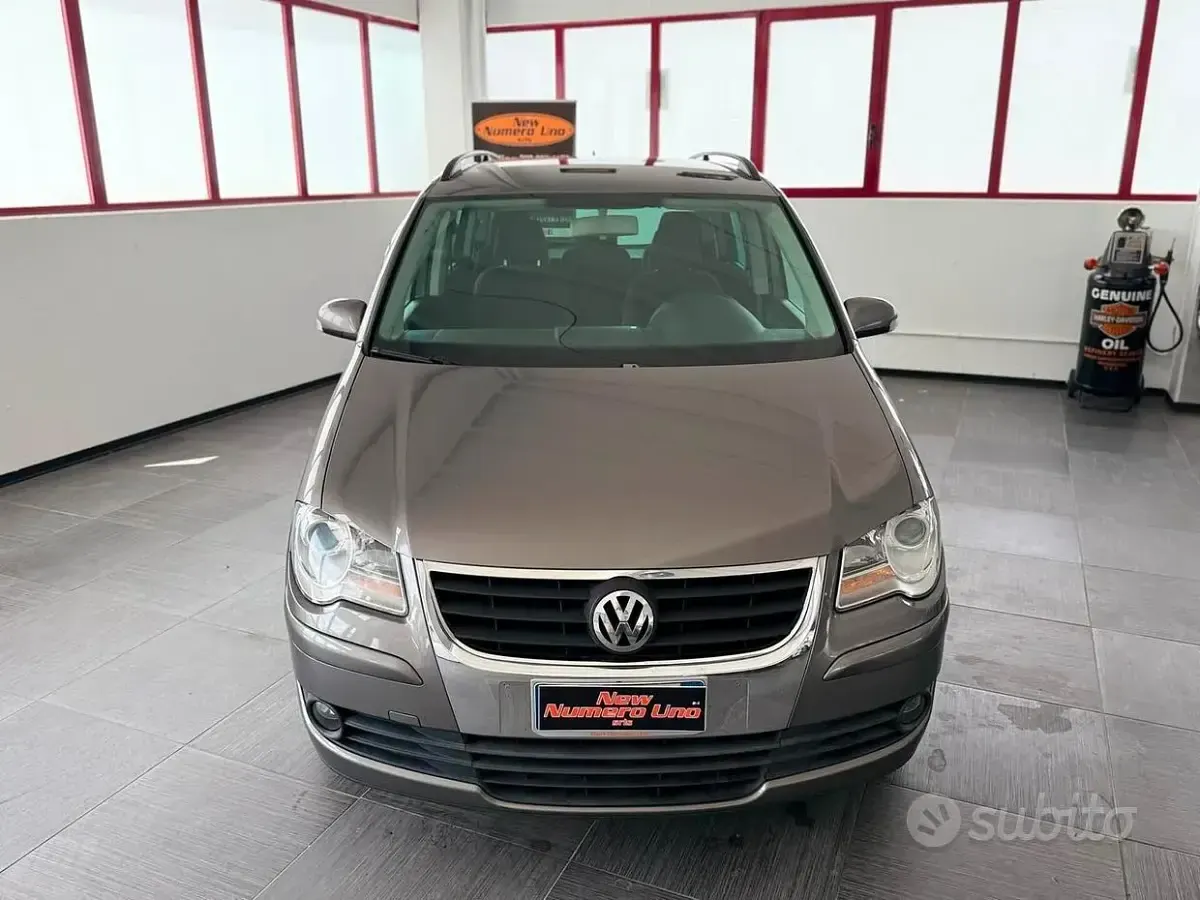 Usata VW Touran Trendline 105 CV (77 kW) 2007 Grigio Monovolume