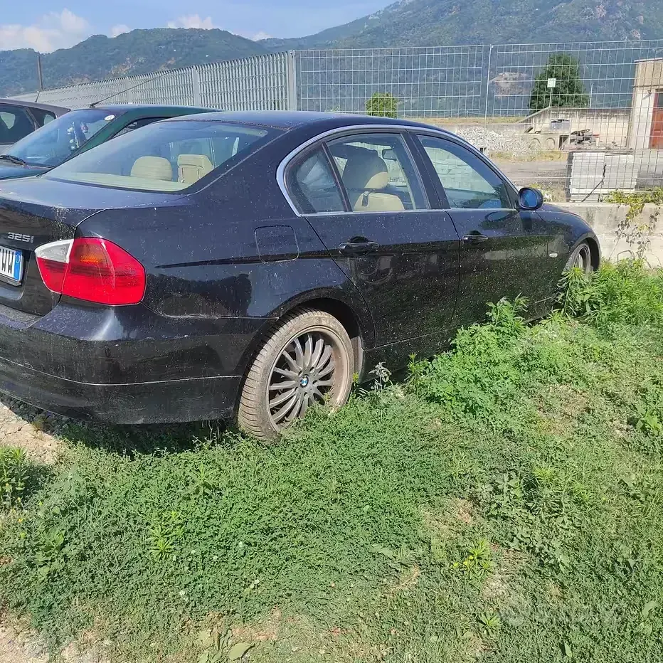 Usata BMW 325 218 CV (160 kW) 2005 Nero Berlina