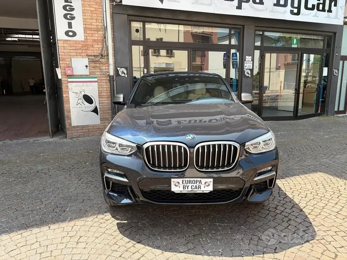 Usata BMW X4 M Comfort Edition 326 CV (239 kW) 2020 Blu SUV