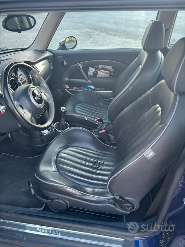 Usata Mini One D 88 CV (64 kW) 2006 Blu Utilitaria