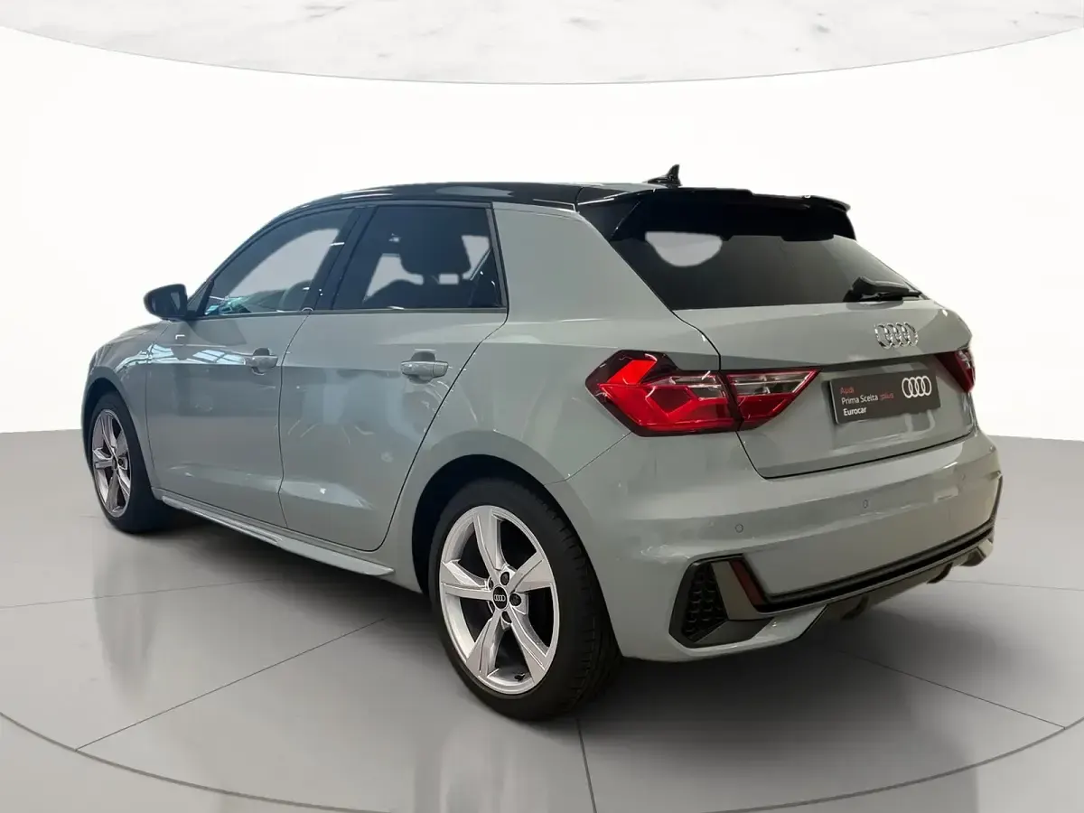Usata Audi A1 Sportback Business 95 CV (69 kW) 2025 Grigio freccia perla nero mito metallizzato Utilitaria
