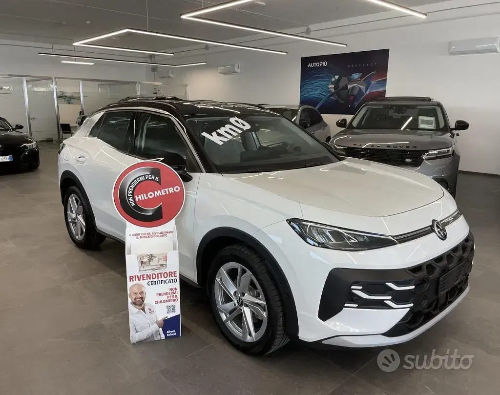 Nuova VW T-Roc Life 116 CV (85 kW) 2026 Bianco SUV