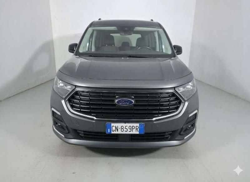 Usata Ford Tourneo Titanium 122 CV (89 kW) 2023 Grigio Furgone