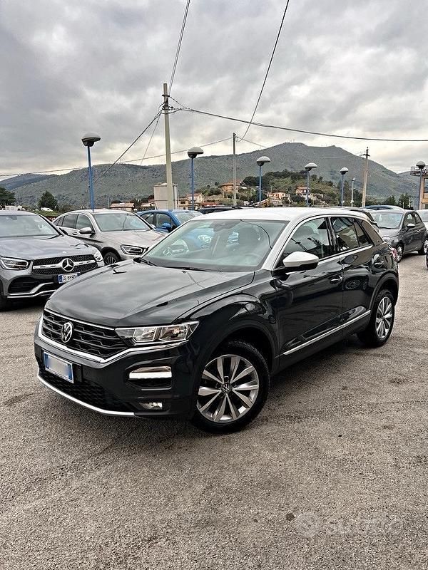 Usata VW T-Roc 116 CV (85 kW) 2021 Grigio SUV