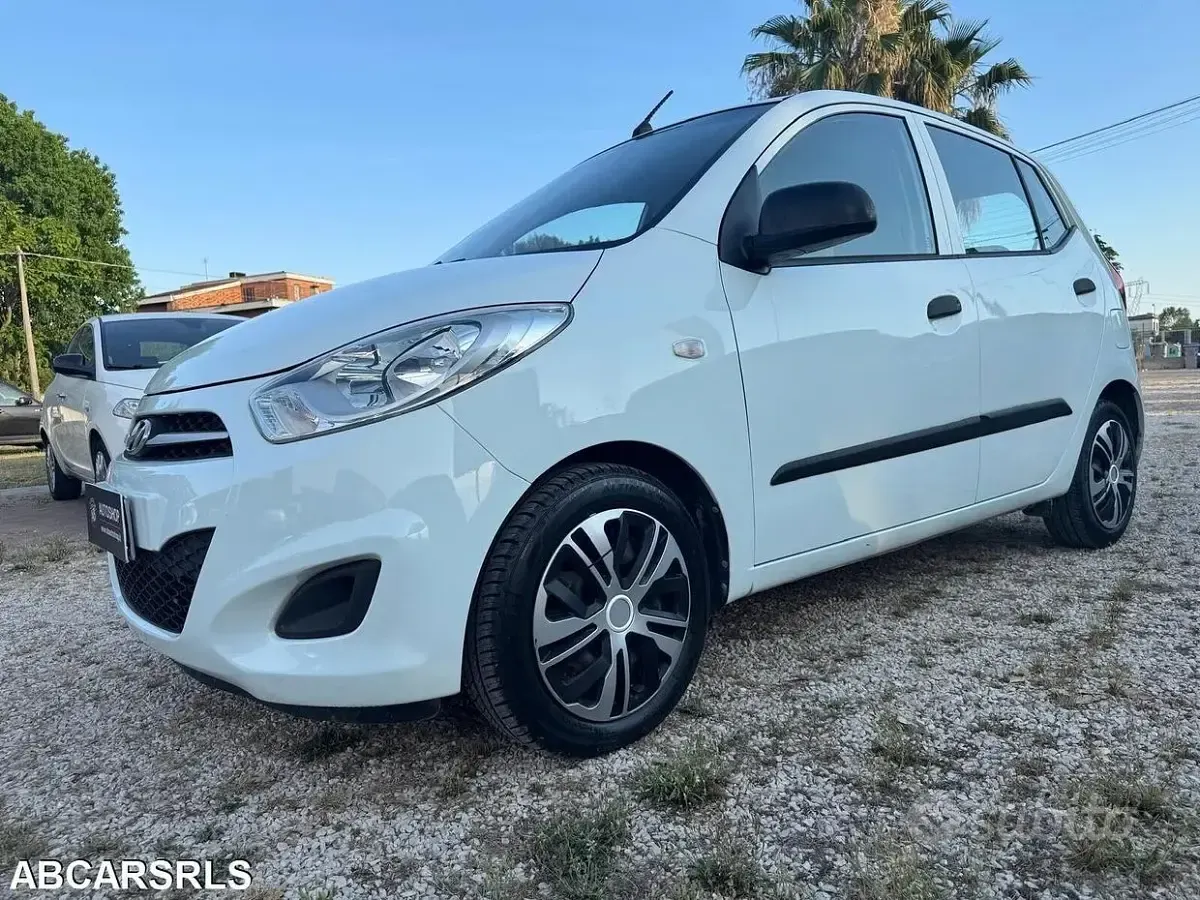 Usata Hyundai i10 Classic 69 CV (50 kW) 2012 Bianco Utilitaria