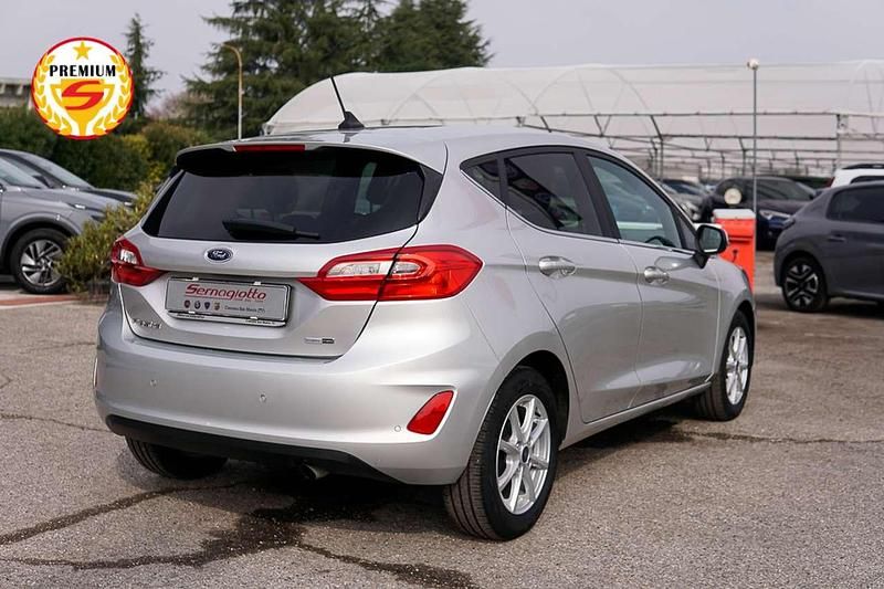 Usata Ford Fiesta Titanium 125 CV (91 kW) 2021 Argento Utilitaria