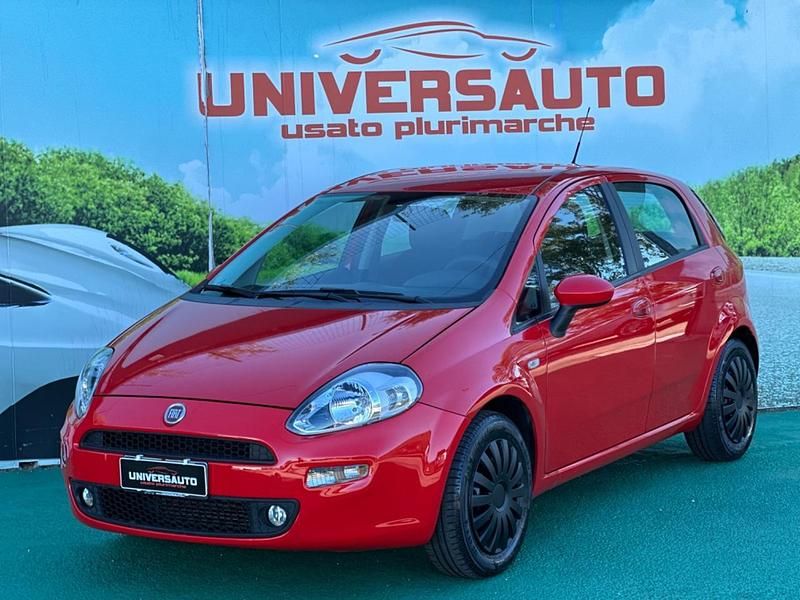 Rosso Usata 2014 Fiat Punto Street Due volumi | 6300 € (Buon prezzo) - Immagine 1/4