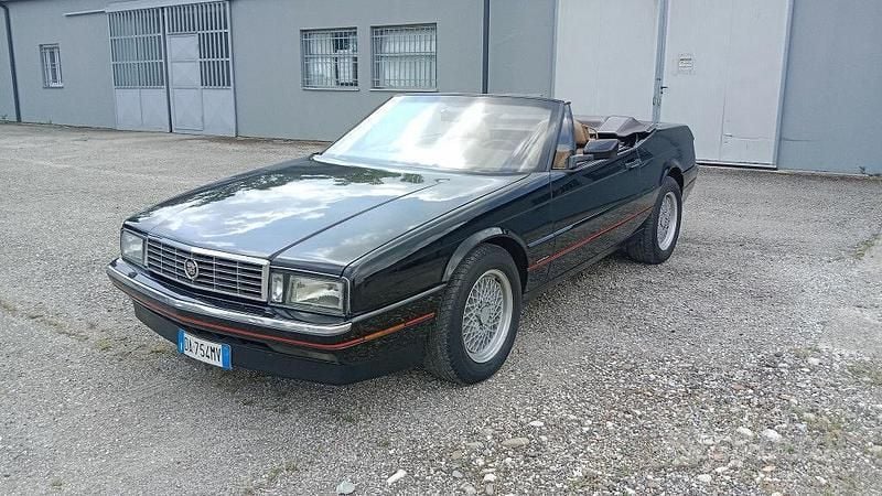 Usata Cadillac Allante 173 CV (127 kW) 1992 Nero Cabrio