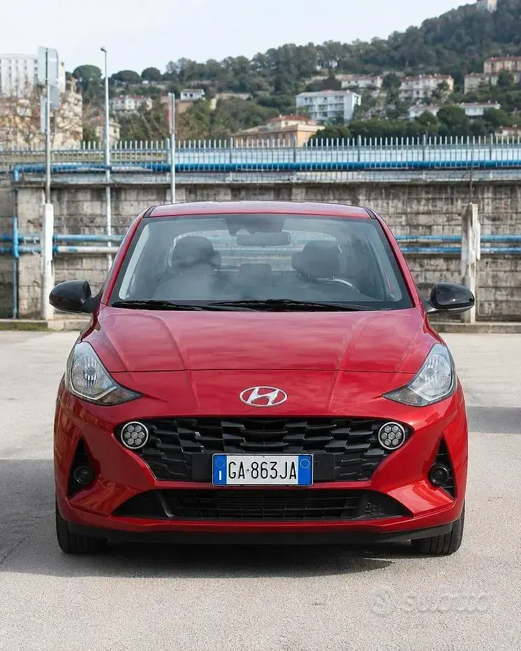 Usata Hyundai i10 Prime 67 CV (49 kW) 2020 Rosso Utilitaria