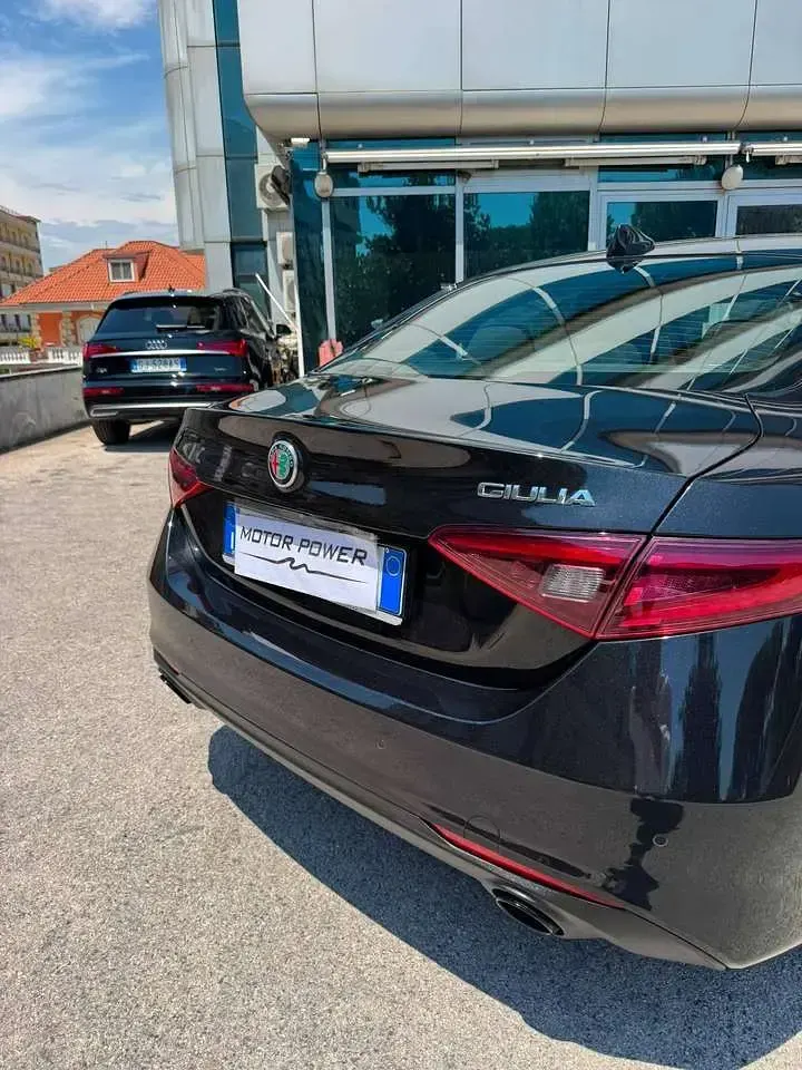 Usata Alfa Romeo Giulia Business 160 CV (117 kW) 2022 Nero Berlina