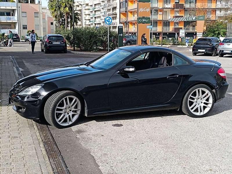 Usata Mercedes SLK200 184 CV (135 kW) 2010 Nero Cabrio