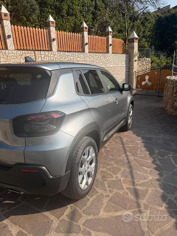 Usata Jeep Avenger Longitude 101 CV (74 kW) 2023 Grigio SUV