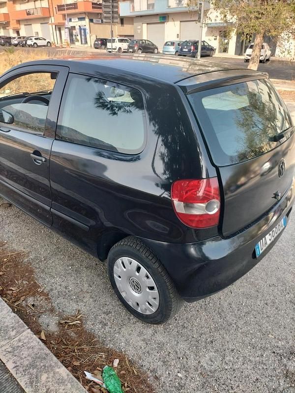 Usata VW Fox 54 CV (39 kW) 2006 Nero Utilitaria